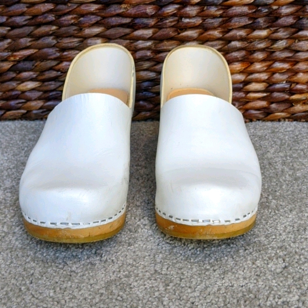 Sandgrens white clogs